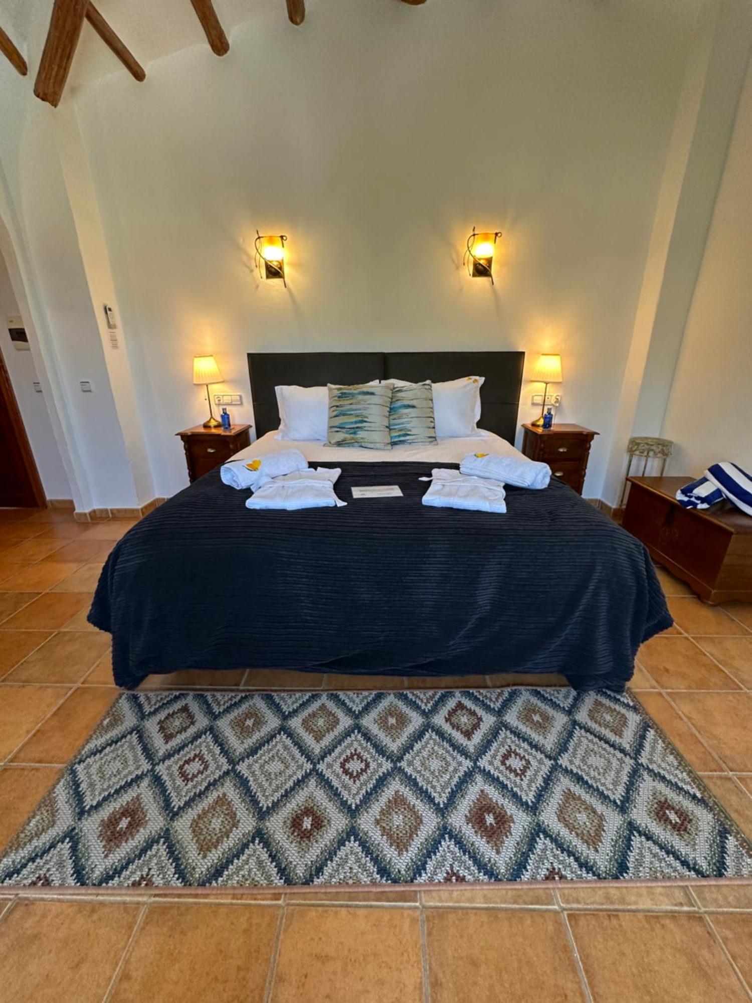 El Amparo Bed & Breakfast อัลลามา เด กรานาดา ภายนอก รูปภาพ