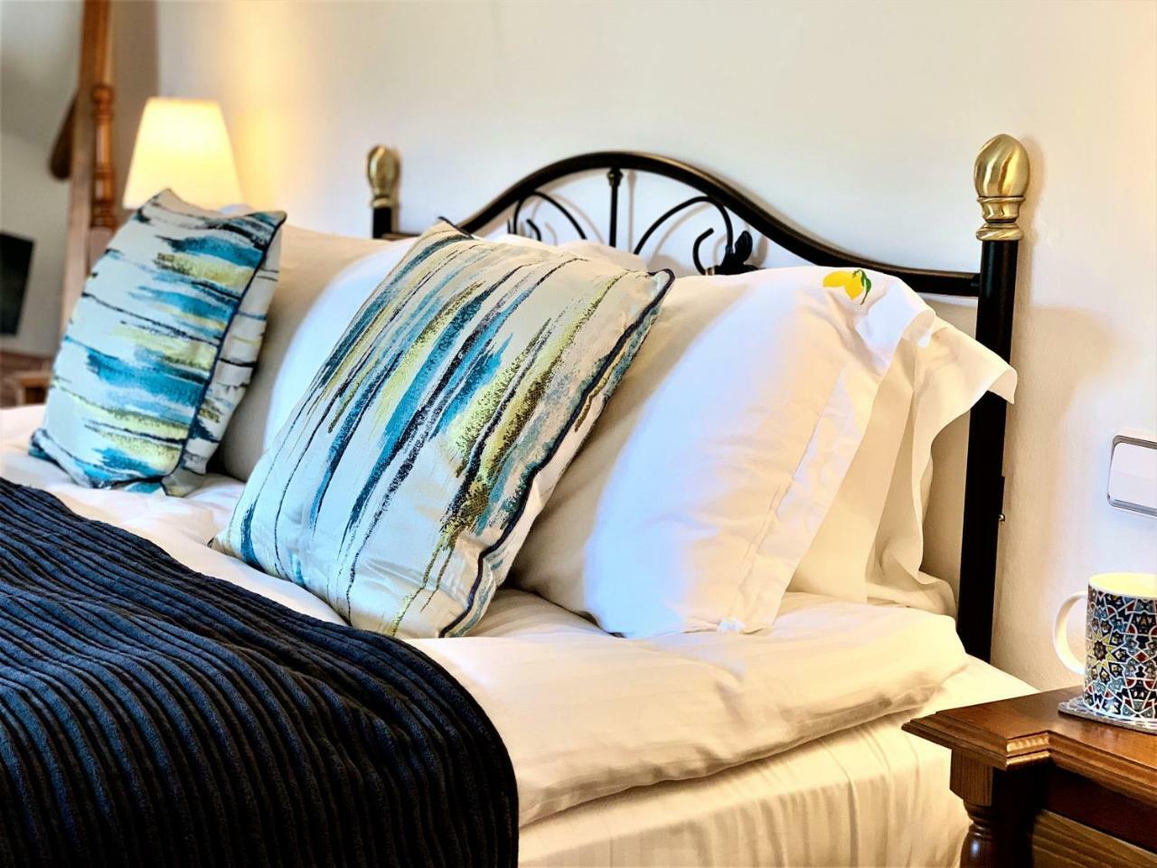 El Amparo Bed & Breakfast อัลลามา เด กรานาดา ภายนอก รูปภาพ
