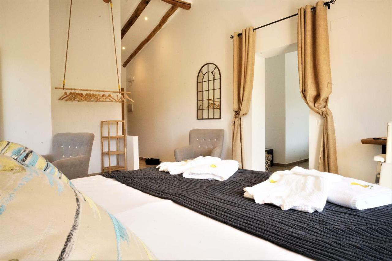 El Amparo Bed & Breakfast อัลลามา เด กรานาดา ภายนอก รูปภาพ